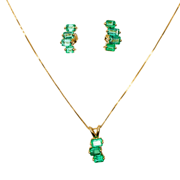 Modern 18k gold HN Baguette Set with 4.30ct emeralds